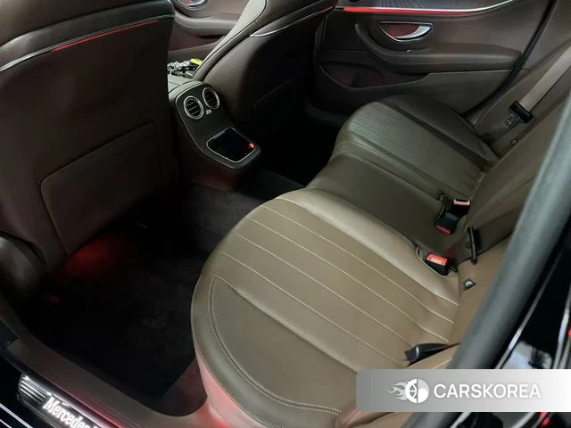 Mercedes-Benz E-class id 4306944 из Китая 15