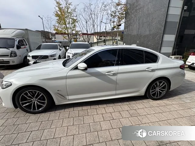 BMW 5 Series (G30) 2021 Белый из Кореи, фото 6