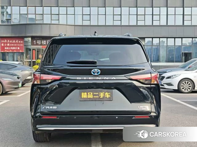 Toyota Saina 2024 Черный из Китая, фото 6