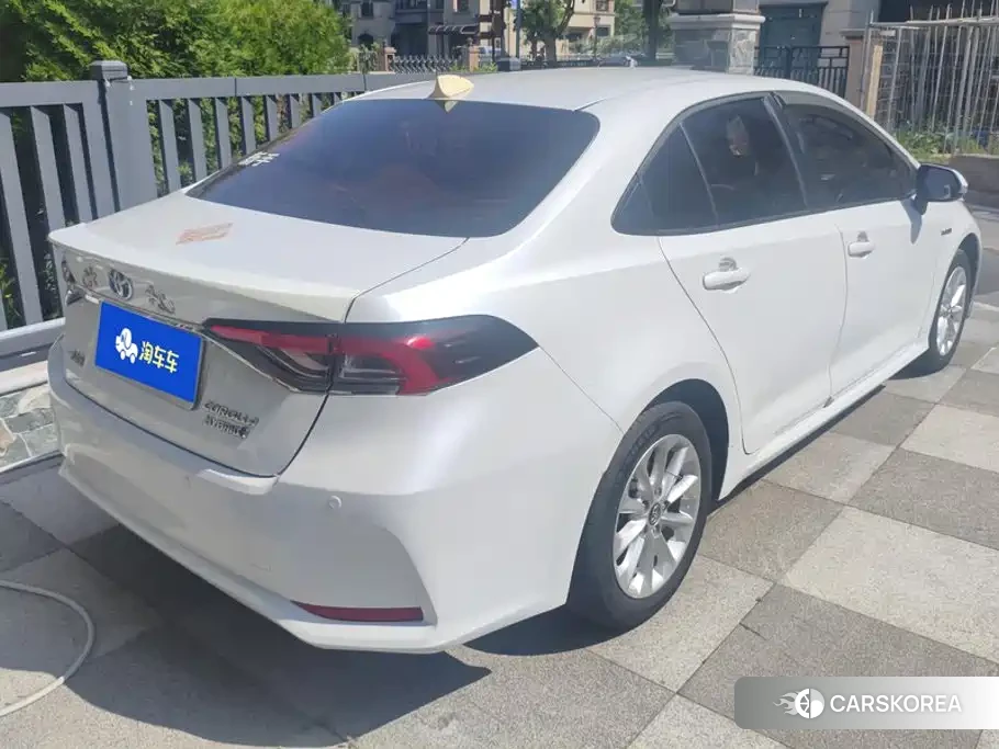 Toyota Corolla id 4570706 из Китая 9