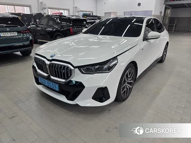 BMW i5 (G60) 2024 Белый из Кореи, фото 3