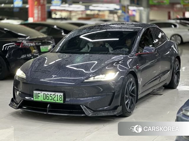 Tesla Model 3 2025 Темно-серый из Китая, фото 3