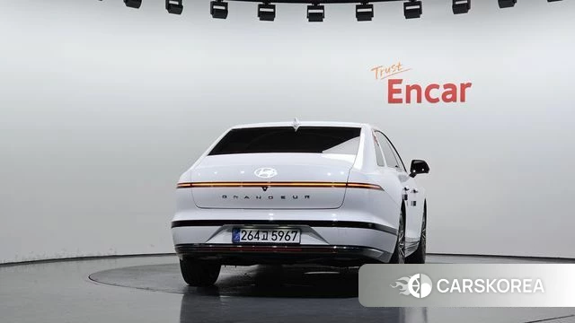 Hyundai Grandeur Hybrid (GN7) id 4655697 из Кореи 23