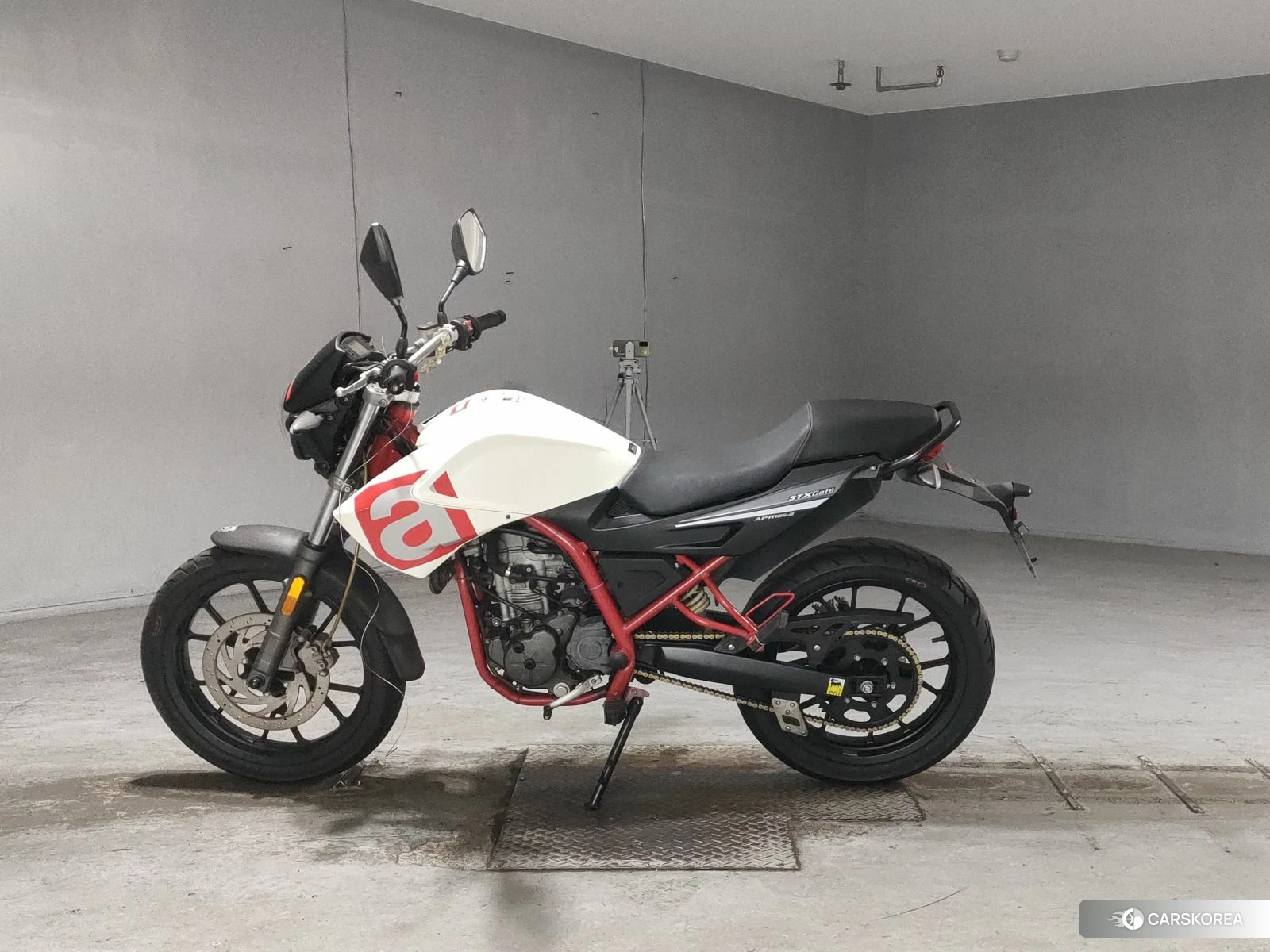 Проданный Aprilia STX125 CAFE 2016 из Японии, фото 3