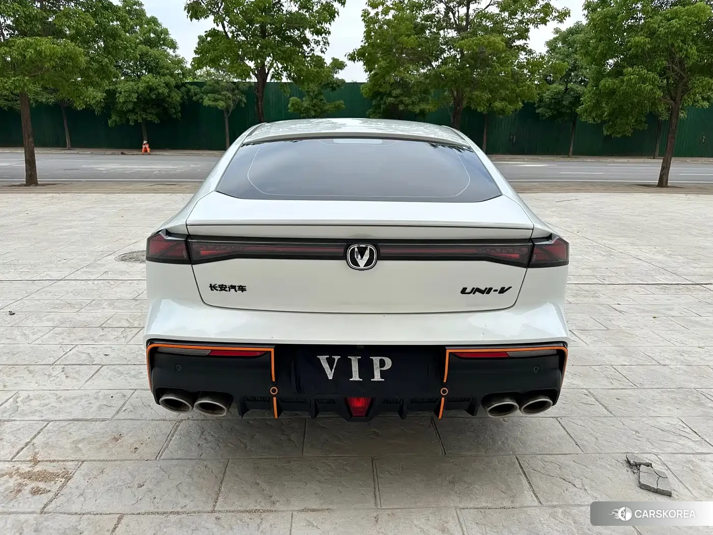 Chang'an UNI-V 2024 Белый из Китая, фото 4