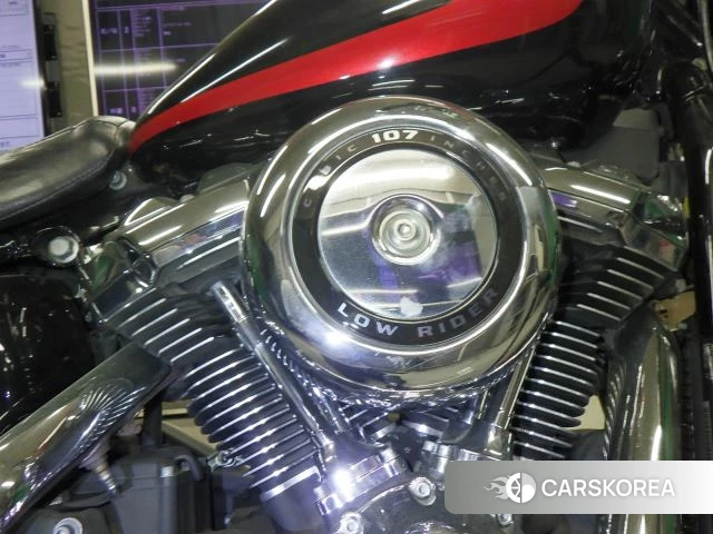 Engine photo