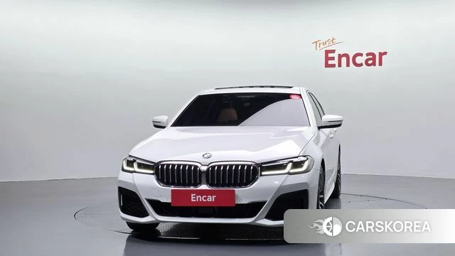 BMW 5 Series (G30) id 4603637 из Кореи 23