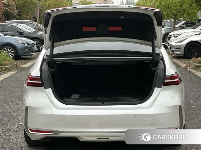 BMW i5 id 4275940 из Китая 21