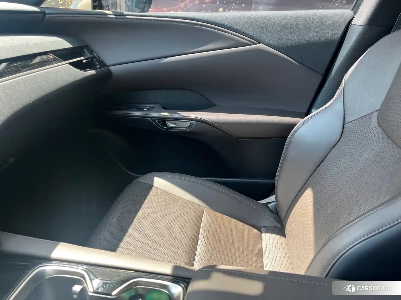 Lexus RX New Energy id 4553816 из Китая 10