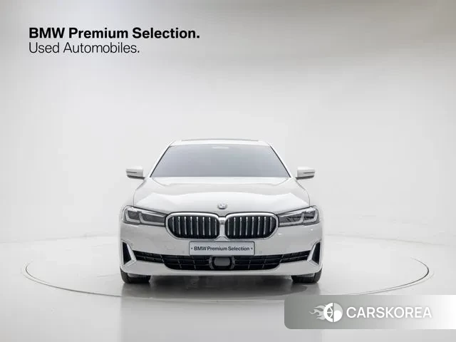 BMW 5 Series (G30) id 3089003 из Кореи 13