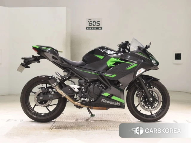 Kawasaki NINJA 400 2023 из Японии, фото 2