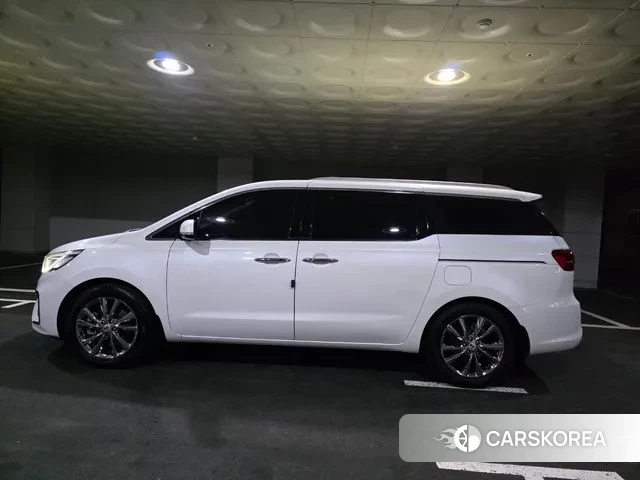 Kia The New Carnival id 3595792 из Кореи 13