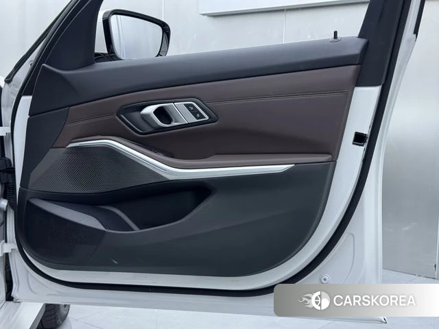 BMW i3 id 4320999 из Китая 18
