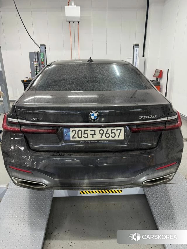 BMW 7 Series (G11) 2021 Черный из Кореи, фото 3