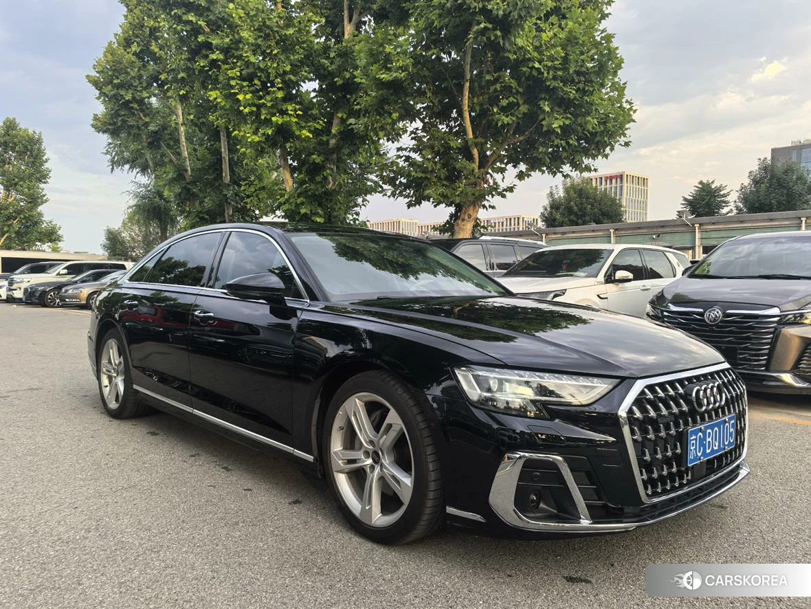 Audi A8 2022 Черный из Китая, фото 3