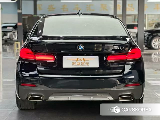 BMW 5 series 2021 Черный из Китая, фото 3