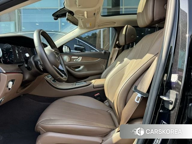 Mercedes-Benz E-class id 4299413 из Китая 7