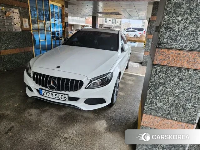 Mercedes-Benz C-Class W205 2018 Белый из Кореи, фото 4