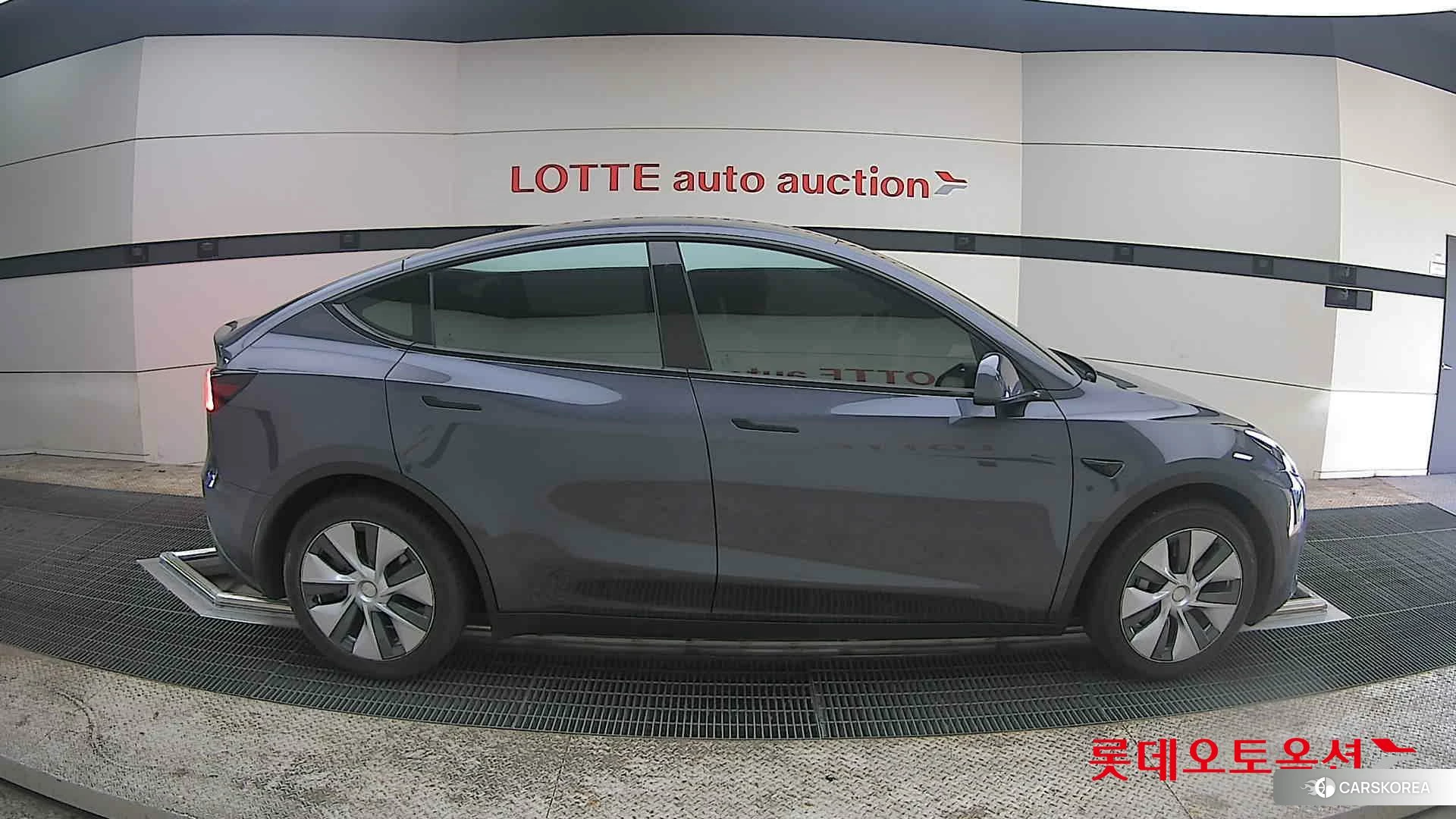 Tesla Model Y RWD id 3882118 из Кореи 23