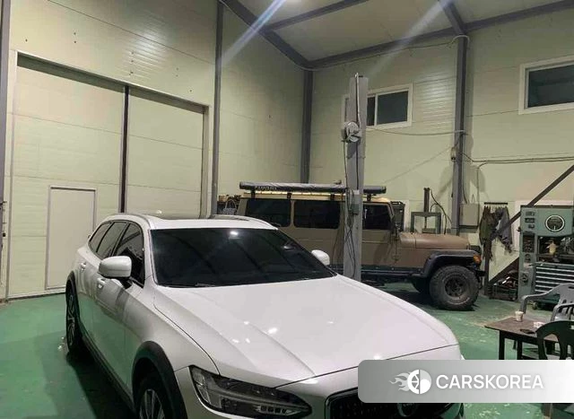 Volvo V90 Cross-Country 2022 Белый из Кореи, фото 3