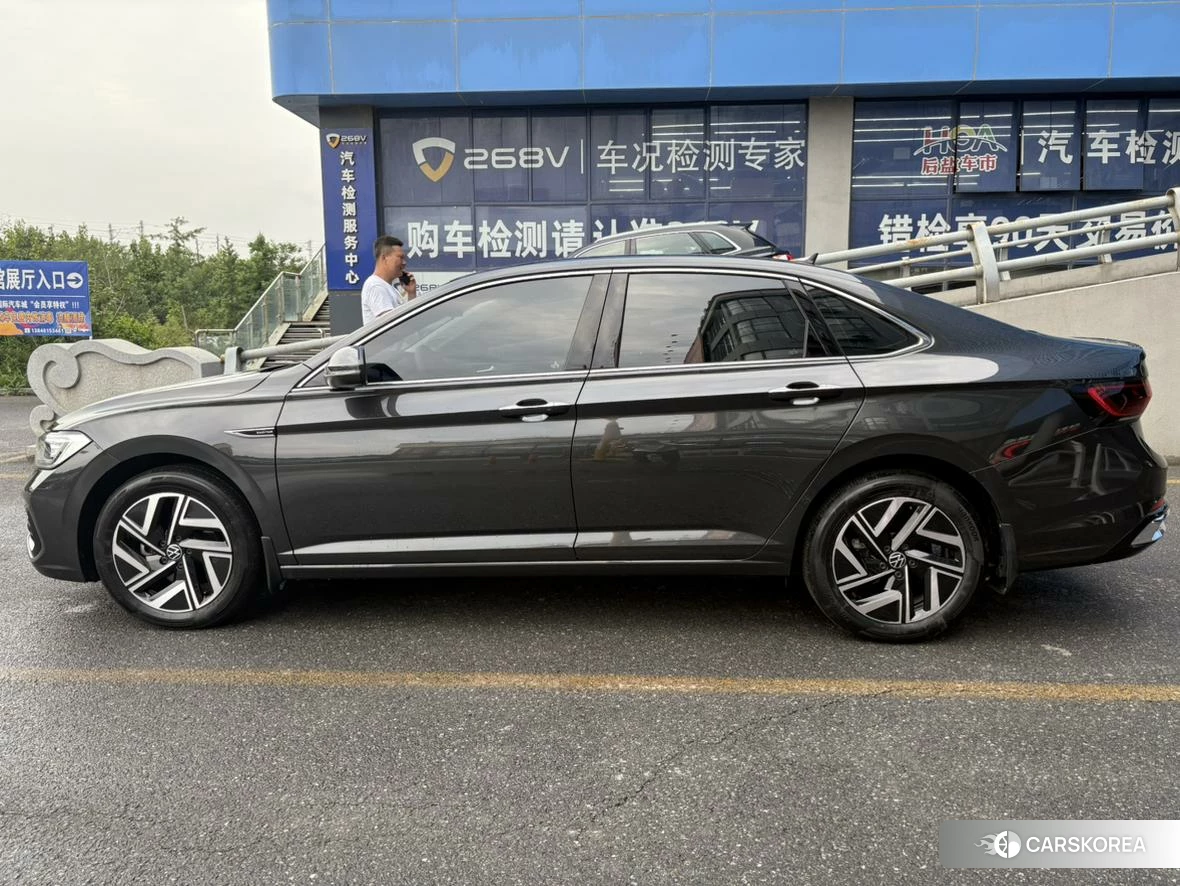 Volkswagen Sagitar 2022 Черный из Китая, фото 3