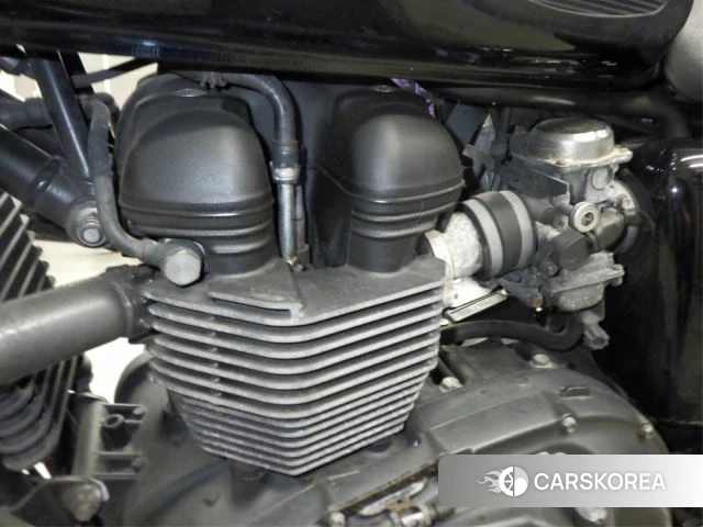 Engine photo