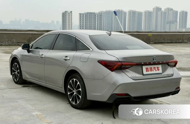 Toyota Asian dragon 2022 Серебристо-серый из Китая, фото 3