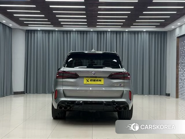 BMW X5 M 2023 Серебристо-серый из Китая, фото 3
