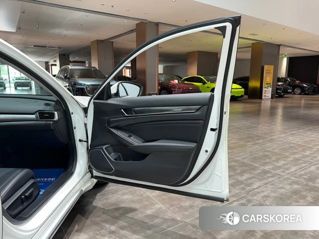 Honda Accord id 4393422 из Китая 23