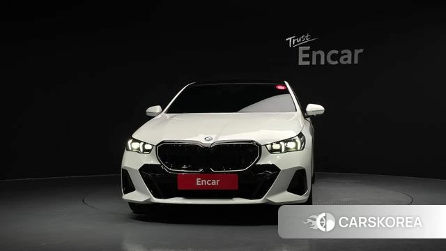BMW 5 Series (G60) id 4892650 из Кореи 23