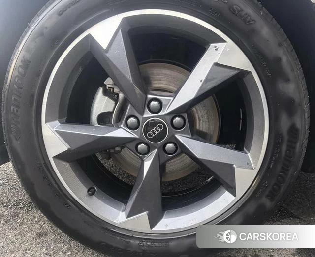 Audi Q3 id 4271839 из Китая 11