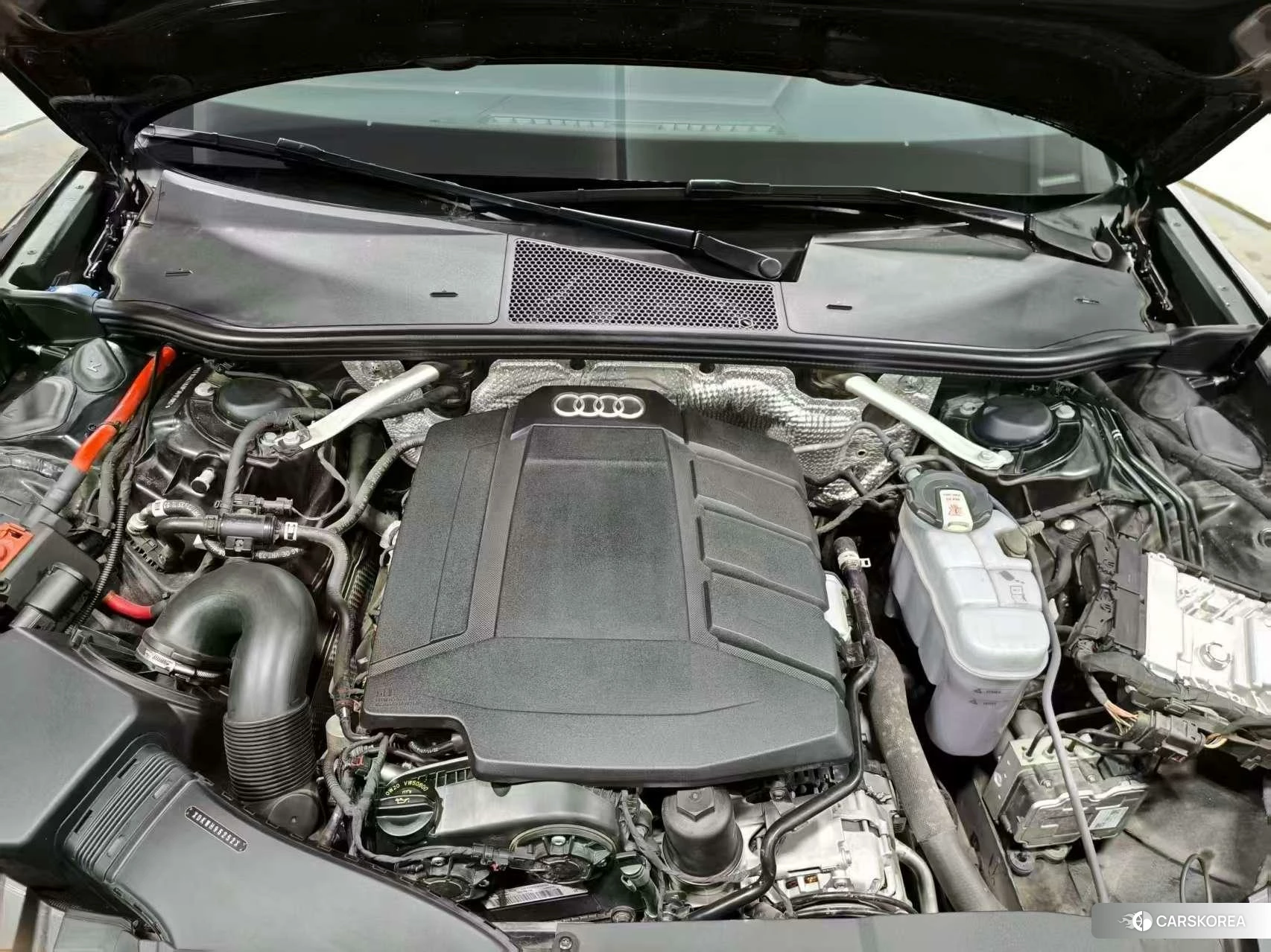Audi A6L id 4454533 из Китая 10
