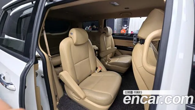 Kia The New Carnival id 2700059 из Кореи 13