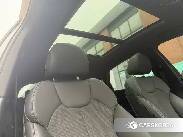 Audi Q5L Sportback id 4273670 из Китая 12