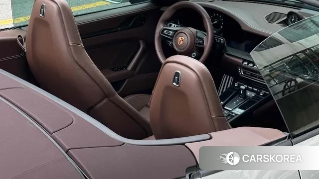 Porsche 911(992) 2024 Серебристо-серый из Кореи, фото 5