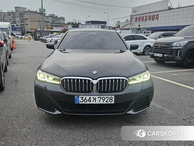 BMW 5 Series (G30) id 3315466 из Кореи 13