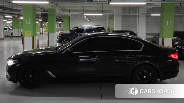 BMW 5 Series (G30) id 4188111 из Кореи 12