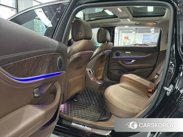Mercedes-Benz E-class id 4265227 из Китая 10