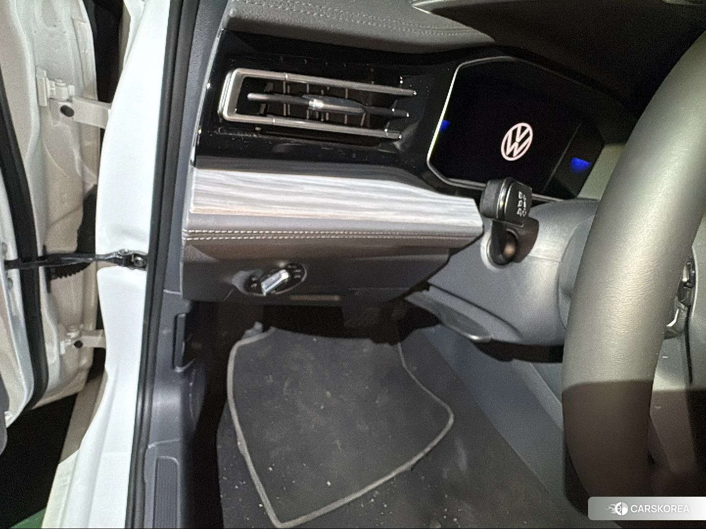 Volkswagen Sagitar id 4455131 из Китая 14