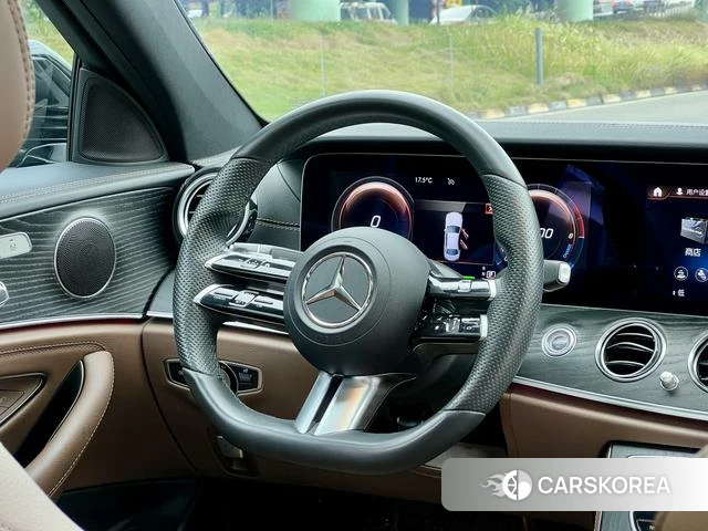 Mercedes-Benz E-class PHEV id 4256117 из Китая 15