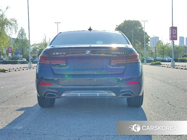 BMW 5 series 2023 Черный из Китая, фото 5