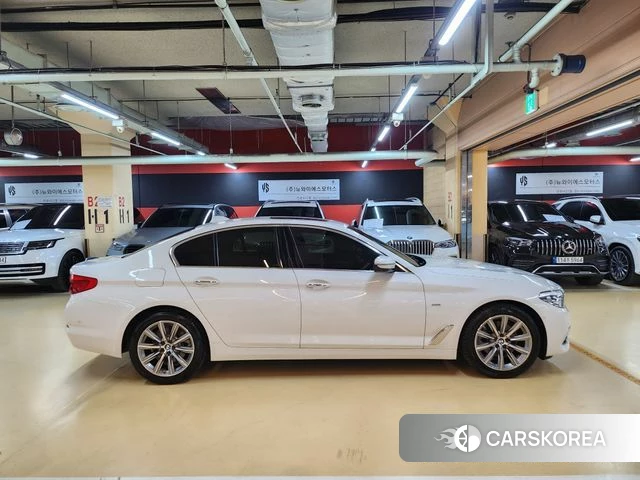 BMW 5 Series (G30) id 4403386 из Кореи 13