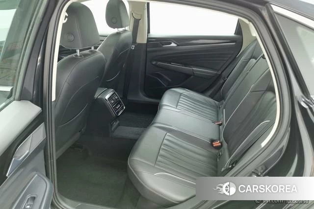 Volkswagen Passat id 4297766 из Китая 17