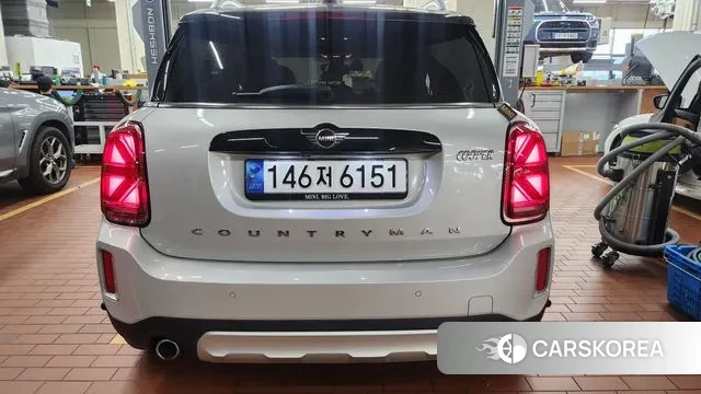 Mini Cooper Countryman 2023 Белый из Кореи, фото 3