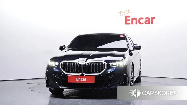 BMW 5 Series (G60) id 3732304 из Кореи 13