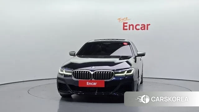 BMW 5 Series (G30) id 3355911 из Кореи 13