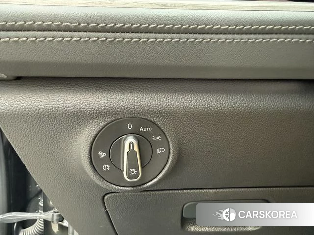 Volkswagen Sagitar id 4328746 из Китая 15