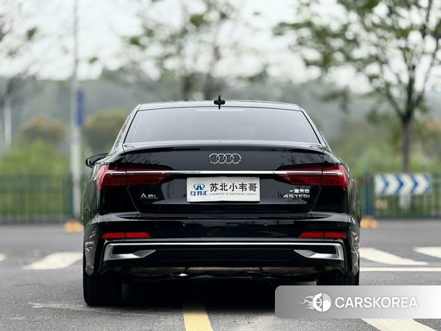 Audi A6L id 4276820 из Китая 9