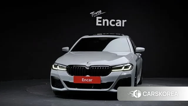 BMW 5 Series (G30) id 3378666 из Кореи 13