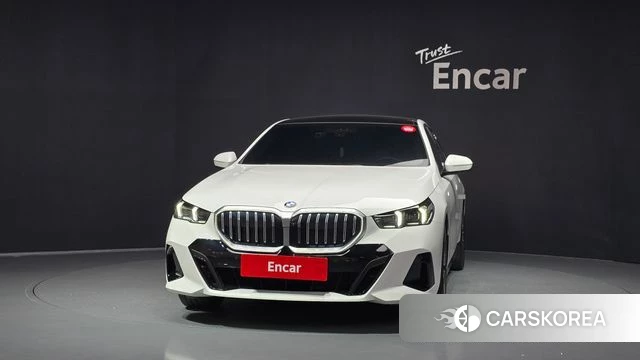 BMW 5 Series (G60) id 4778459 из Кореи 23